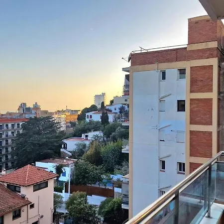 Rene Go2llolet Apartment
