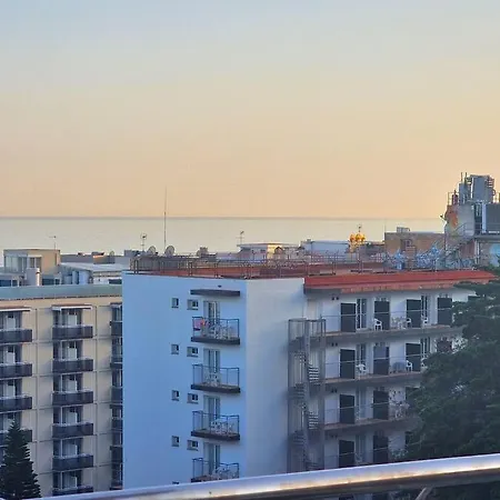 Rene Go2llolet アパート *