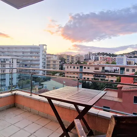 Rene Go2llolet Appartement